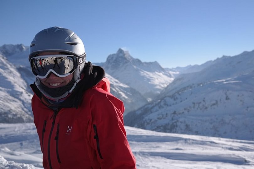 Ubezpieczenie narciarskie – jak z niego korzystać?