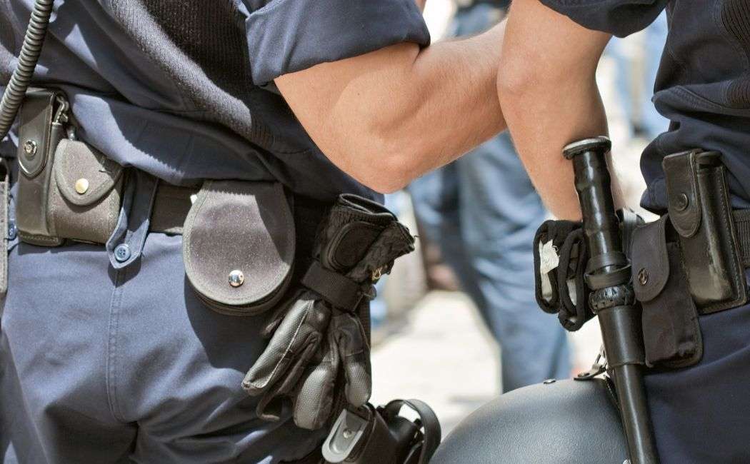 Policja Zielona Góra: Bohaterski akt zielonogórskiego policjanta doceniony przez MSWiA