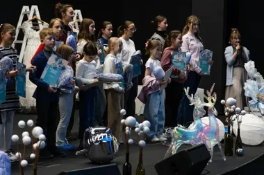 438 prac z 32 szkół - finał Miejskiego Konkursu Plastycznego "Kraina Lodu" rozgrzał Norwida