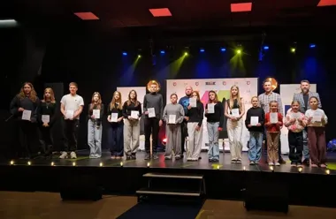 Zielonogórzanie z aparatem na podium - Julia Skrzyńska i Kajetan Grobelny błyszczą w Lubuskich Konfrontacjach