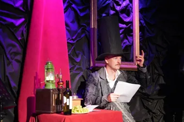 Winiarz, który wybudował piwnicę, wraca na scenę Sali Szeptów