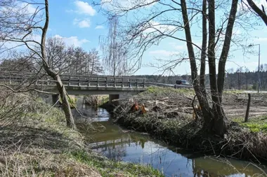 Barcikowice i Zatonie połączy nowa kładka nad Śląską Ochlą