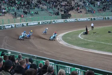 Falubaz i Włókniarz bez zwycięstwa. W piątek przy W69 stawka jest wysoka