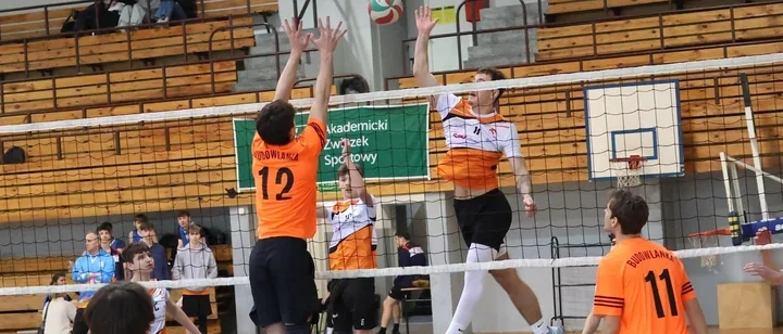 Młodzieżowe emocje na boisku – finały Licealiady w siatkówce