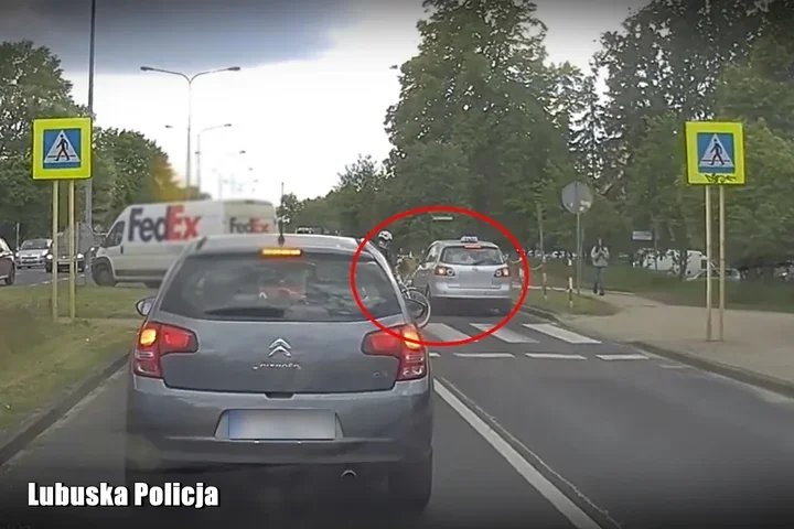 Sekundy od potrącenia na Łużyckiej - kierowca minął pieszą o włos