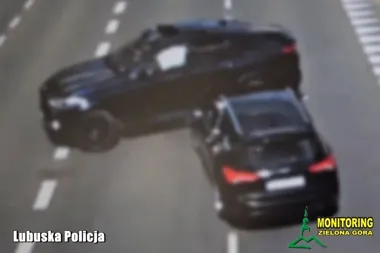 Kierowca BMW wjechał na czerwonym świetle. Zderzenie nagrały kamery