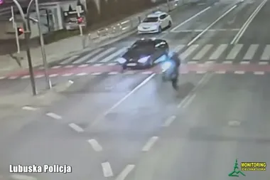 W centrum Zielonej Góry jechał na jednym kole - monitoring namierzył 20-latka