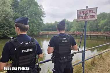 Na Dzikiej Ochli znów złamano zakaz kąpieli - policja wystawiła mandaty
