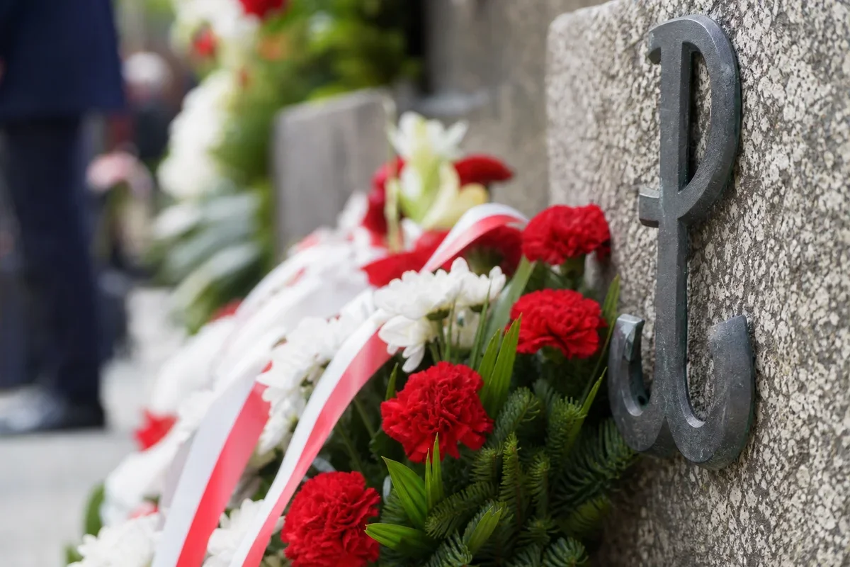 Trzy tablice pamięci w Łężycy. Prezydent napisał o Kresowianach
