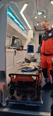 Nowy ambulans 4×4 trafił do Sulechowa. Ratownicy łatwiej dotrą do pacjentów