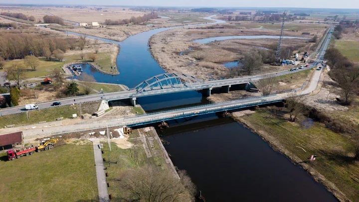 W Santoku ruch przeniósł się na most tymczasowy, a stary wkrótce zniknie